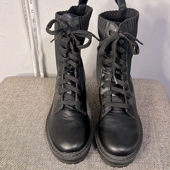 Yellowbox Akie style dark brown boots, size 7 1/2. - Picture 2 of 13